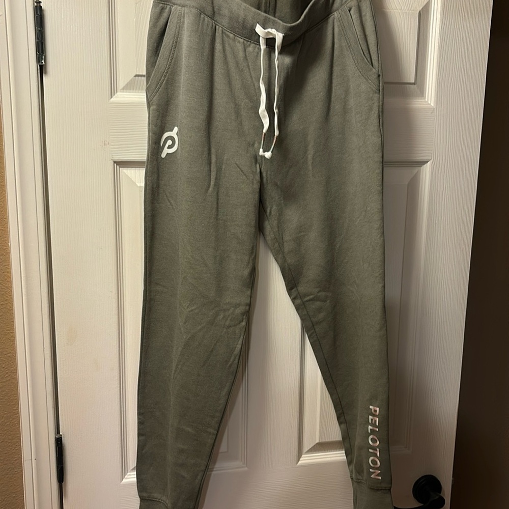 Peloton joggers